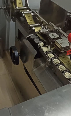 Mesin Kemasan Kondom Precision Pouch Aluminium Foil Kecil Dengan Sistem Pemeriksaan